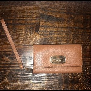 Wristlet/phone case